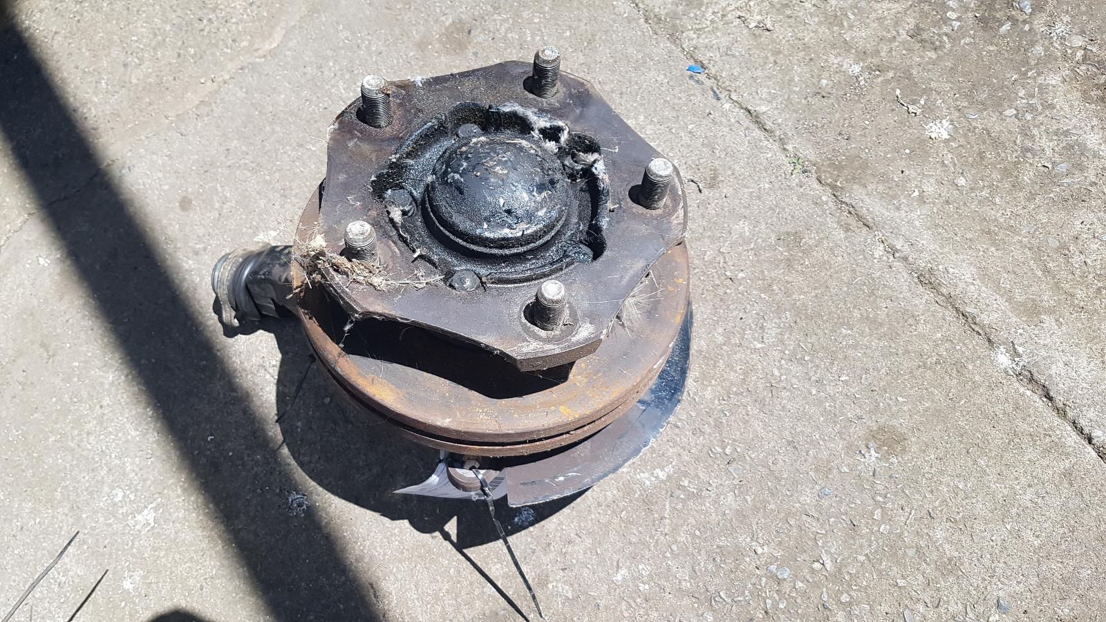 View Auto part Right Front Hub Assembly Mitsubishi Canter 2006