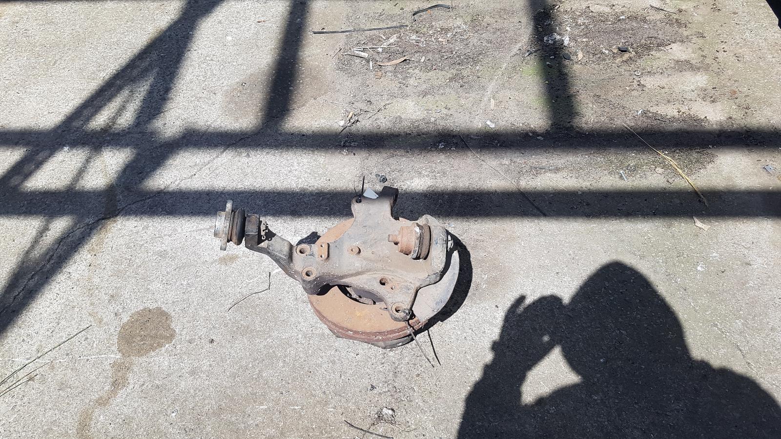 View Auto part Left Front Hub Assembly Mitsubishi Canter 2006