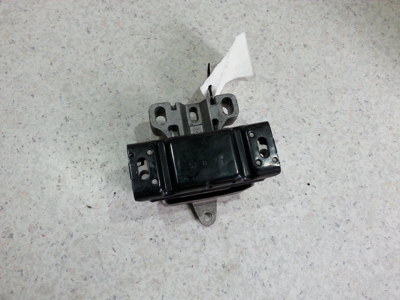 2001 Volkswagen Bora Mount View Auto part Mount Volkswagen Bora 2001