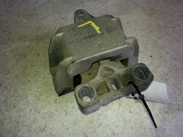 2001 Volkswagen Bora Mount View Auto part Mount Volkswagen Bora 2001