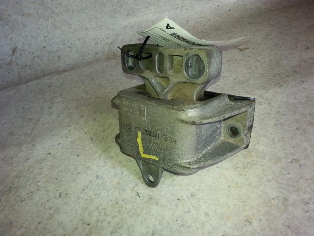 2001 Volkswagen Bora Mount View Auto part Mount Volkswagen Bora 2001