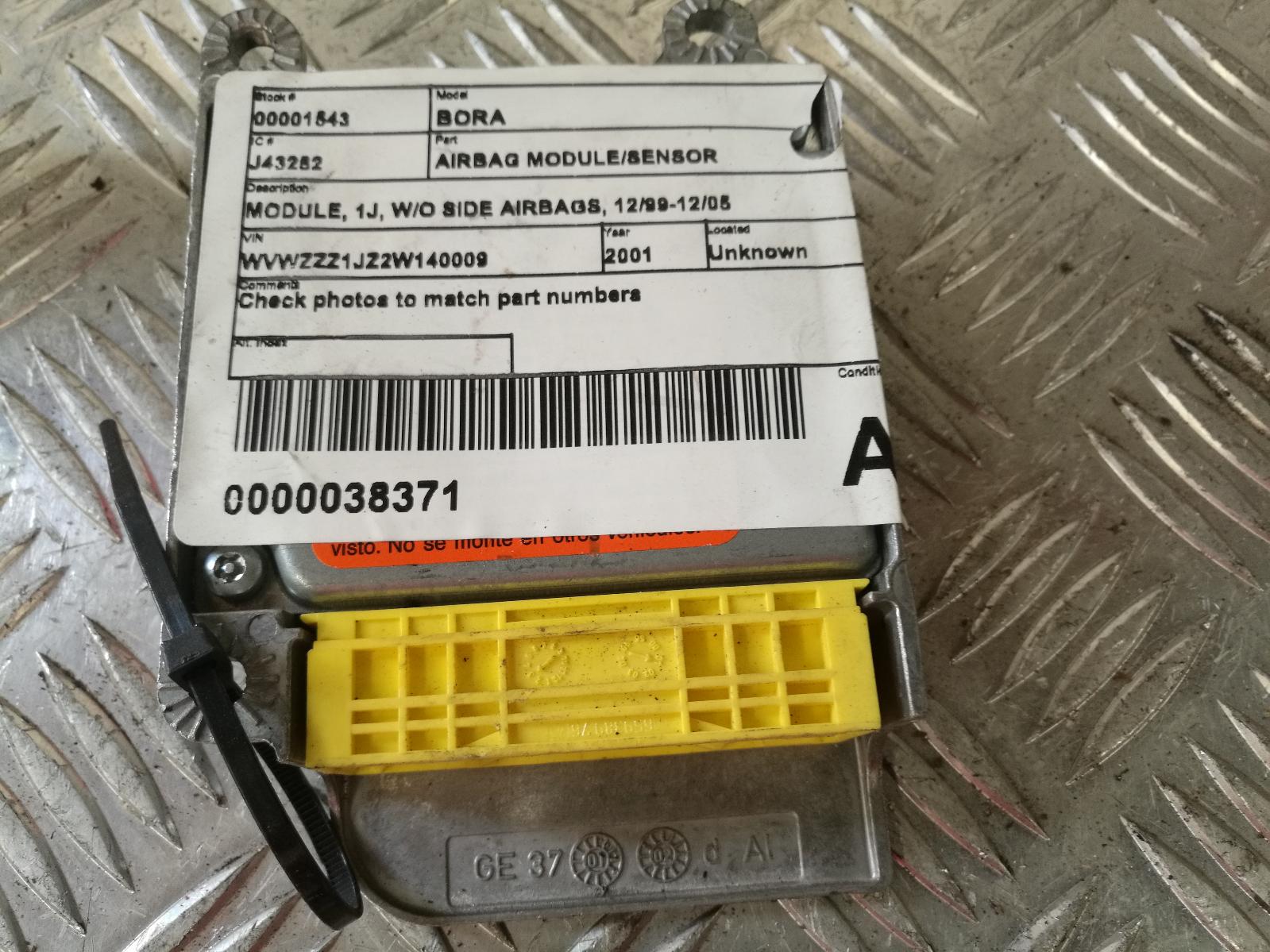 View Auto part Airbag Module/Sensor Volkswagen Bora 2001