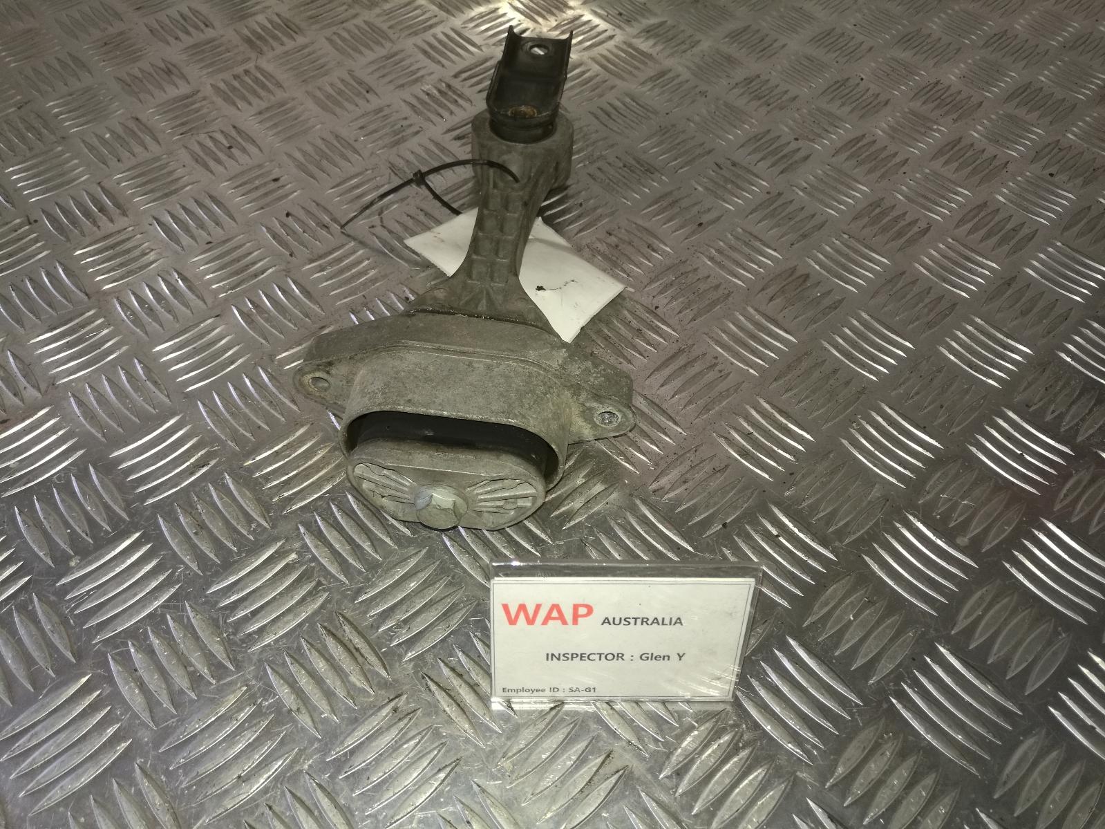 View Auto part Mount Volkswagen Bora 2001