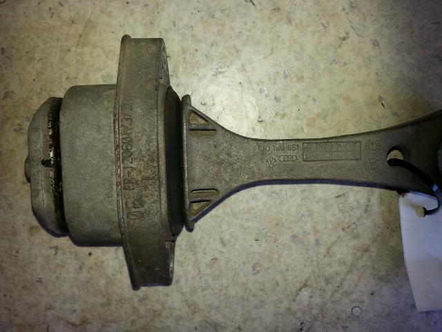 View Auto part Mount Volkswagen Bora 2001