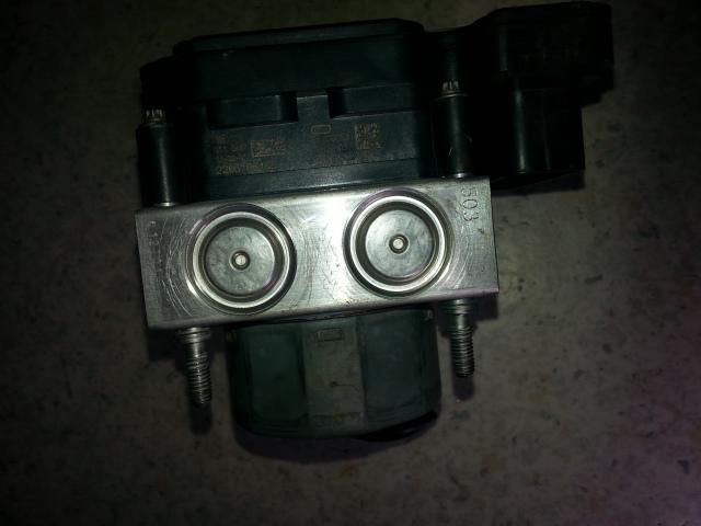 2011 Nissan Micra Abs Pump/Modulator View Auto part Abs Pump/Modulator Nissan Micra 2011