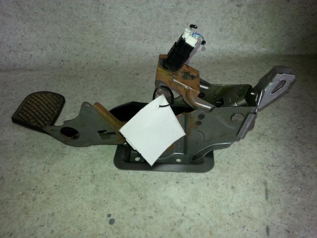 View Auto part Pedal Assembly Nissan Micra 2011