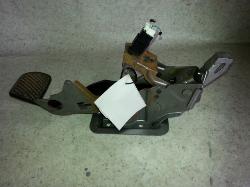 View Auto part Pedal Assembly Nissan Micra 2011