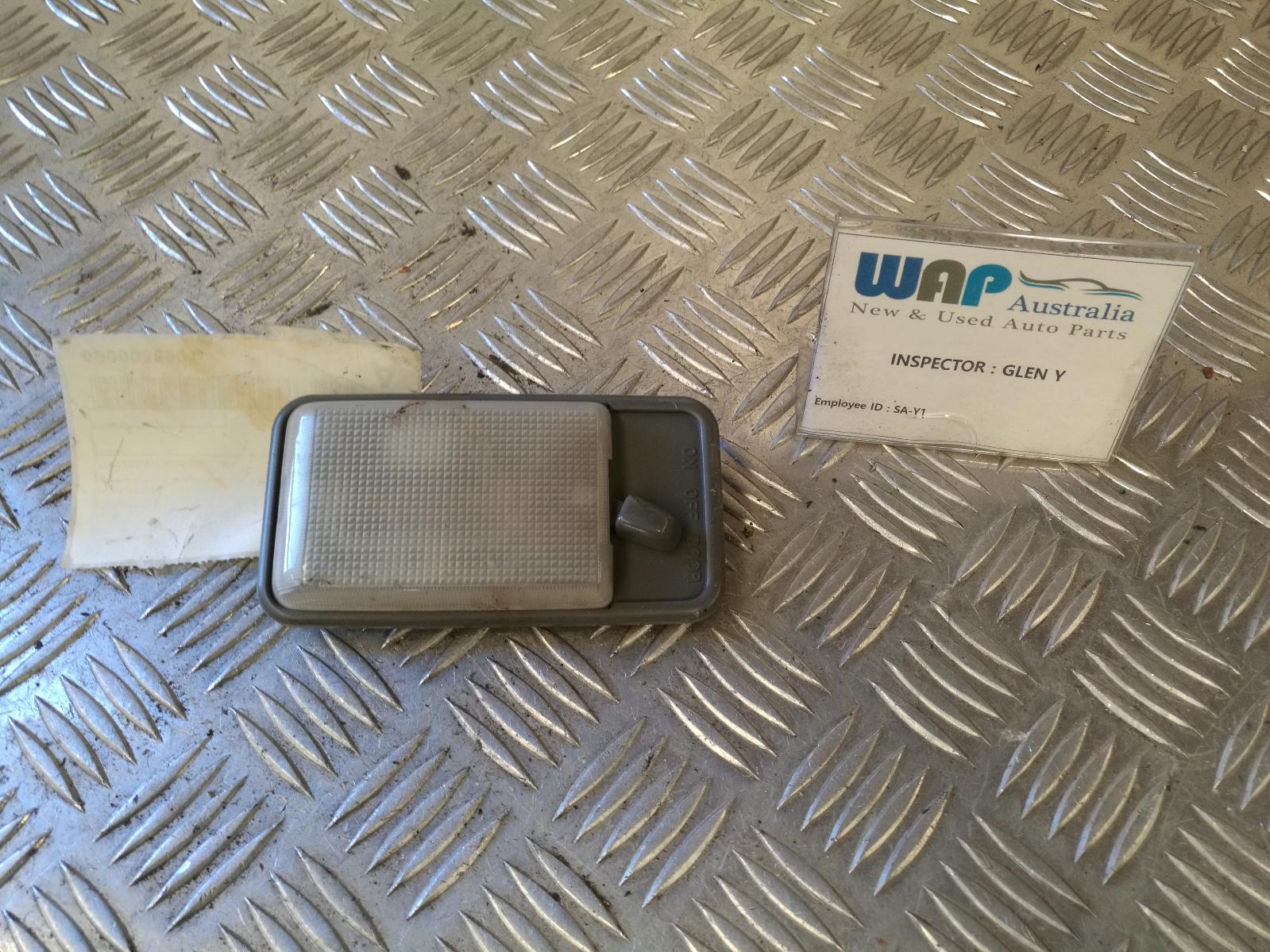 View Auto part Courtesy Light Toyota Hilux 1995