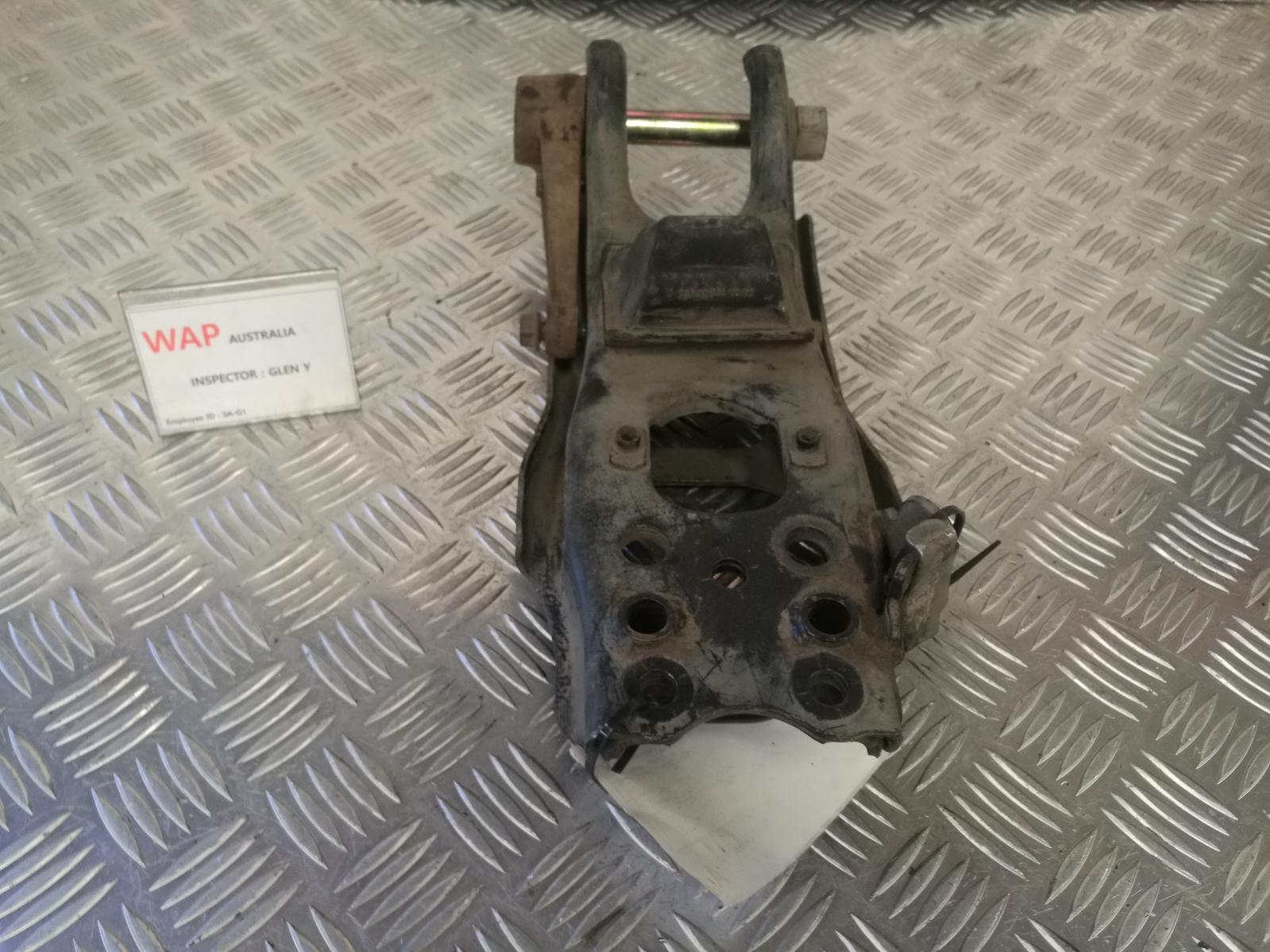 1995 Toyota Hilux Right Front Lower Control Arm View Auto part Right Front Lower Control Arm Toyota Hilux 1995