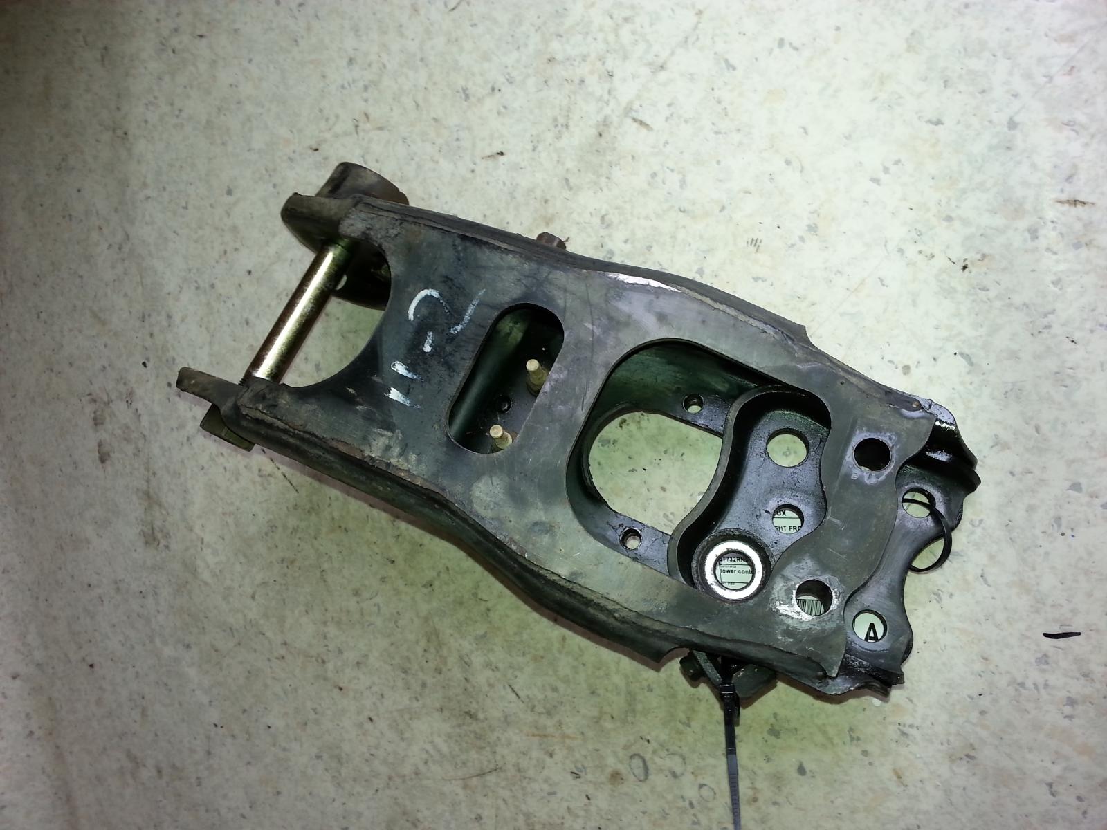1995 Toyota Hilux Right Front Lower Control Arm View Auto part Right Front Lower Control Arm Toyota Hilux 1995