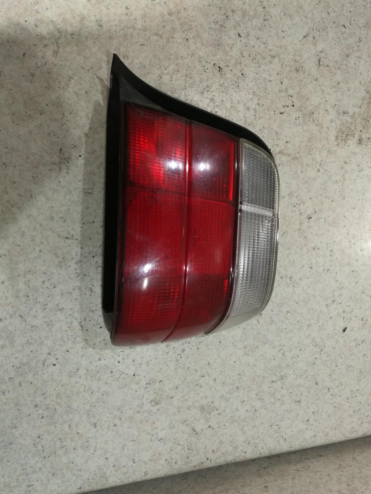 View Auto part Right Taillight Bmw 3 Series 1998
