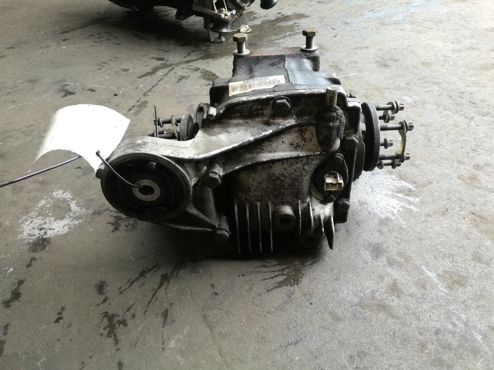 View Auto part Differential Centre Bmw 3 Series 1998