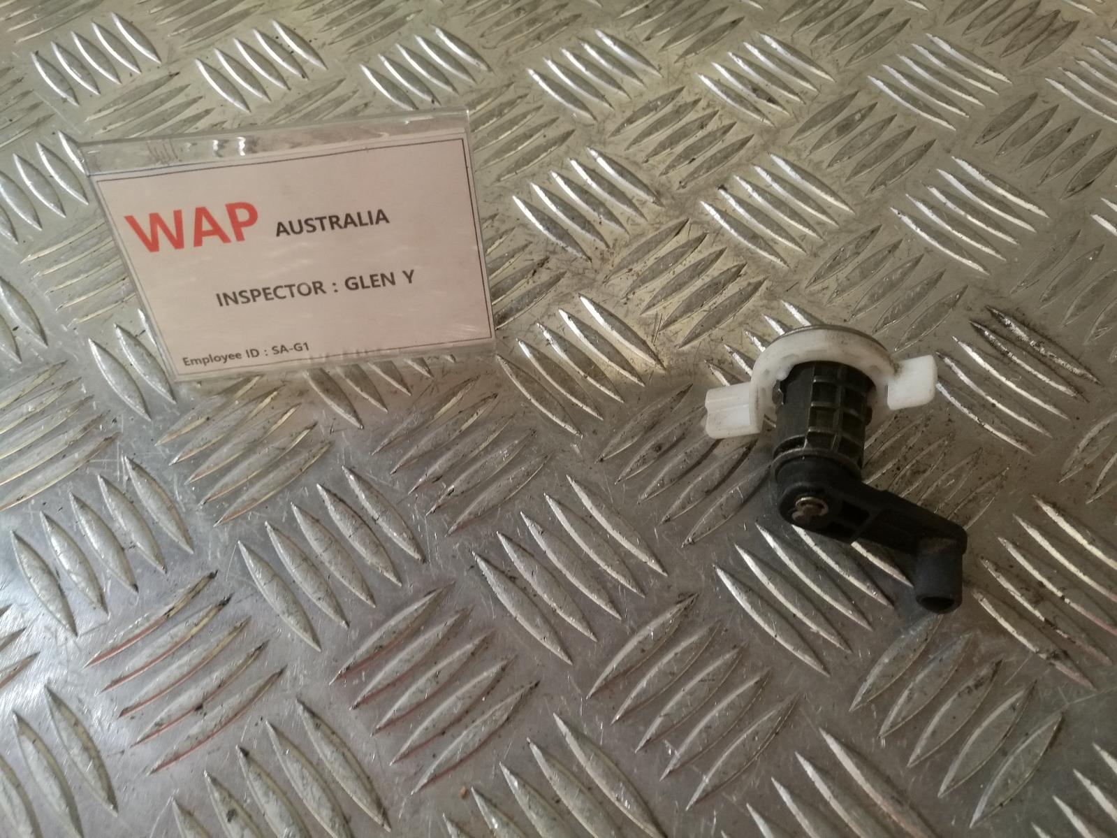 View Auto part Door/Boot/Gate Lock Renault Scenic 2001