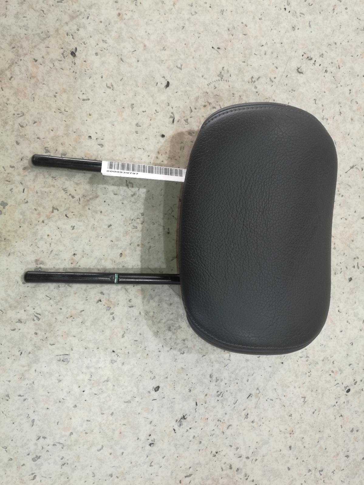 View Auto part Headrest Renault Scenic 2001