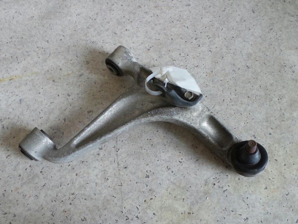 2002 Nissan Skyline Left Rear Trailing Arm View Auto part Left Rear Trailing Arm Nissan Skyline 2002