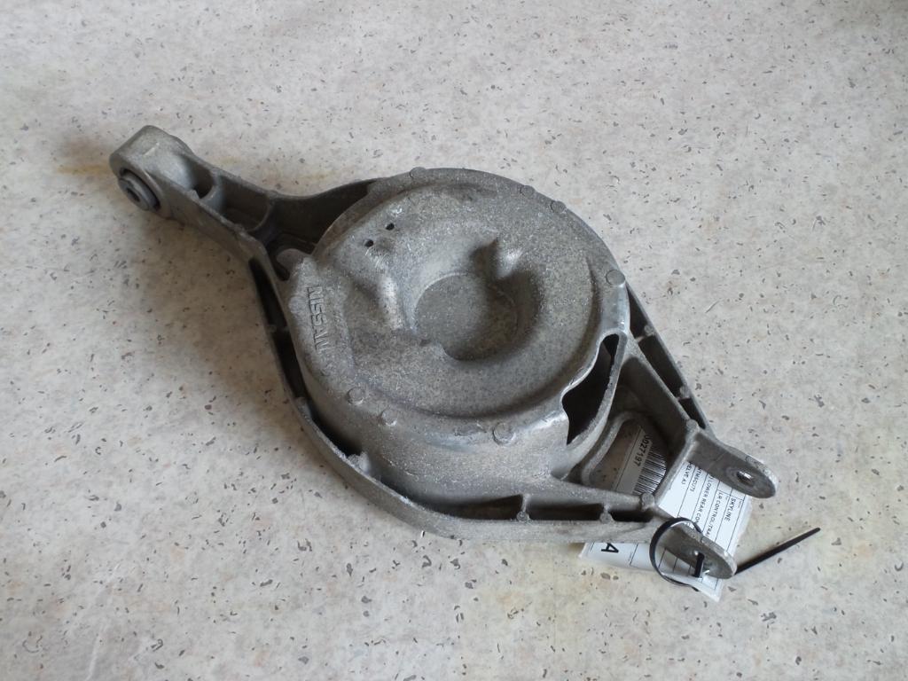 2002 Nissan Skyline Left Rear Trailing Arm View Auto part Left Rear Trailing Arm Nissan Skyline 2002