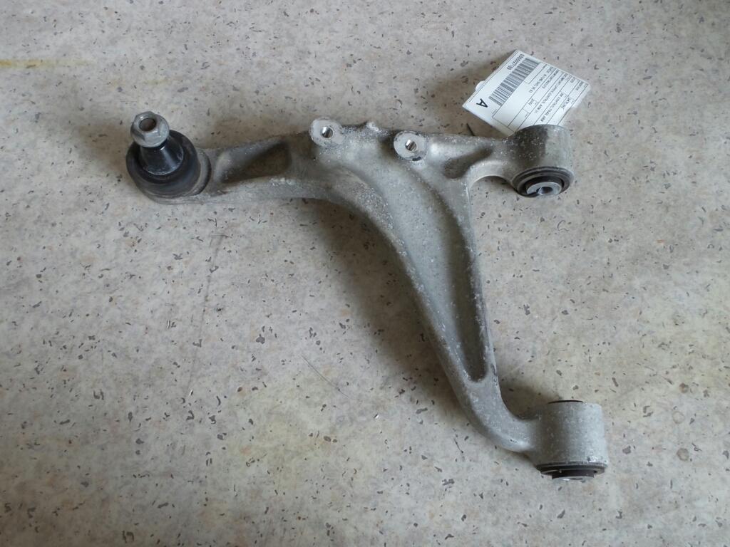 2002 Nissan Skyline Right Rear Trailing Arm View Auto part Right Rear Trailing Arm Nissan Skyline 2002