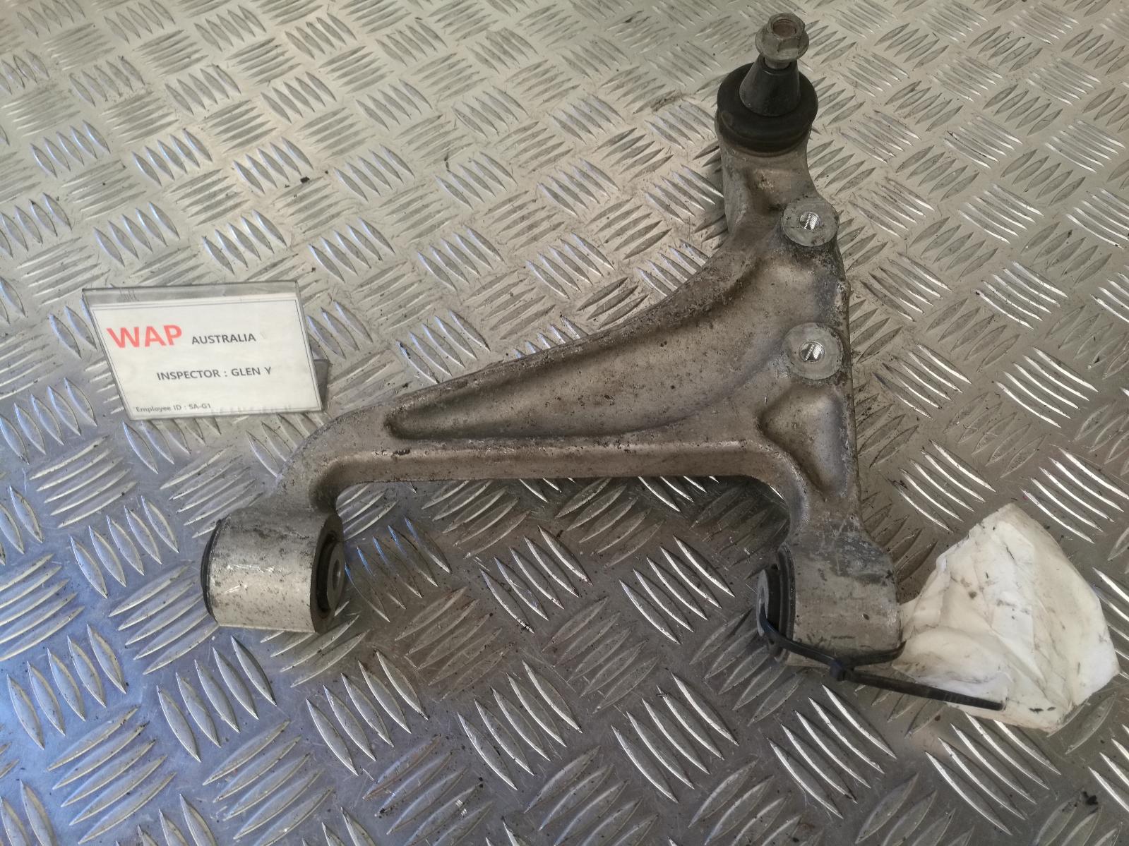 2002 Nissan Skyline Right Rear Trailing Arm View Auto part Right Rear Trailing Arm Nissan Skyline 2002