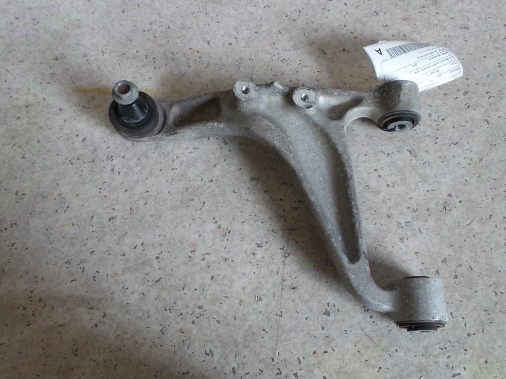 2002 Nissan Skyline Right Rear Trailing Arm View Auto part Right Rear Trailing Arm Nissan Skyline 2002