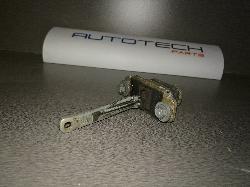 View Auto part Door Hinge/Runner Land Rover Freelander 2002