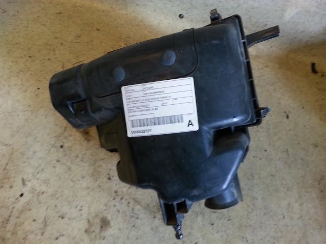 View Auto part Air Cleaner/Box Nissan Skyline 2002