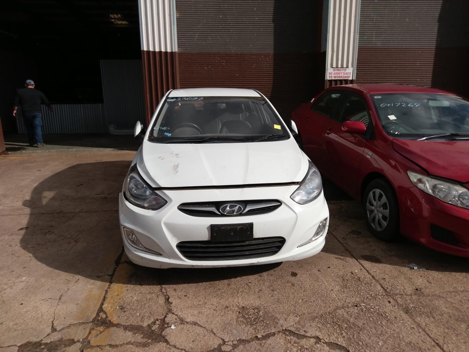 View Auto part Right Rear Wnd Reg/Motor Hyundai Accent 2011