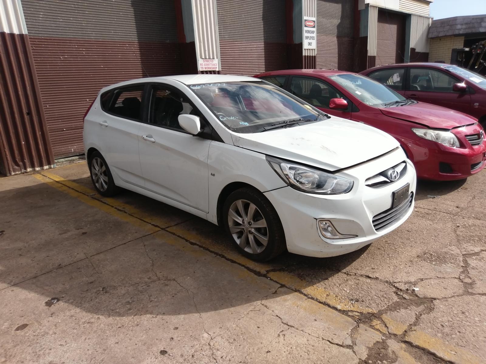 View Auto part Right Rear Wnd Reg/Motor Hyundai Accent 2011