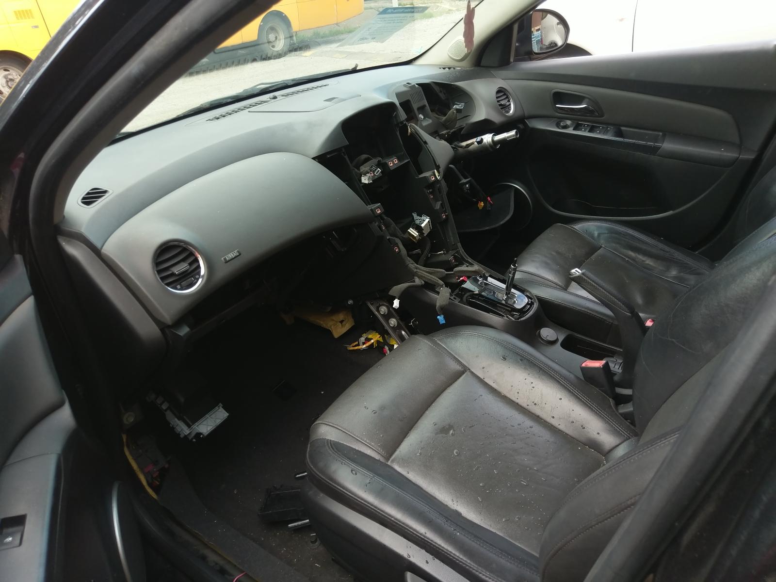 2010 Holden Cruze Left Indicator/Fog/Side View Auto part Left Indicator/Fog/Side Holden Cruze 2010