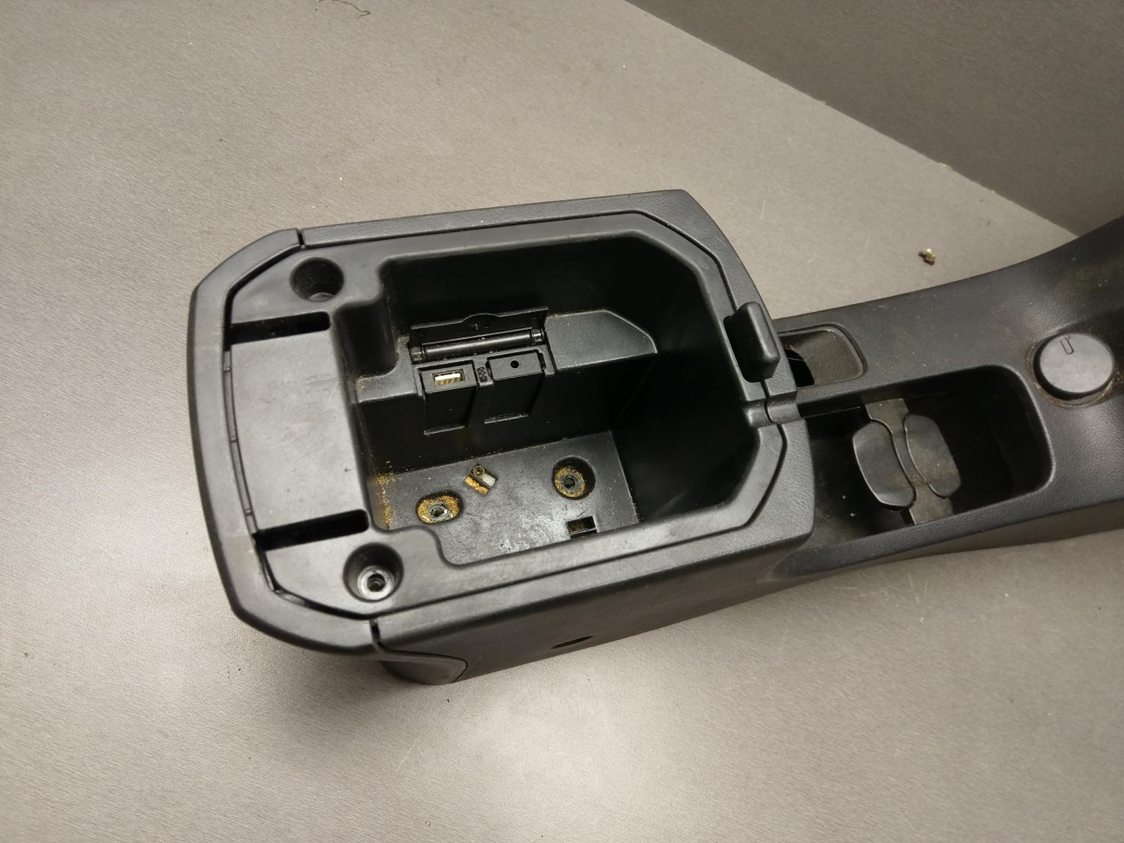 View Auto part Console Holden Cruze 2010