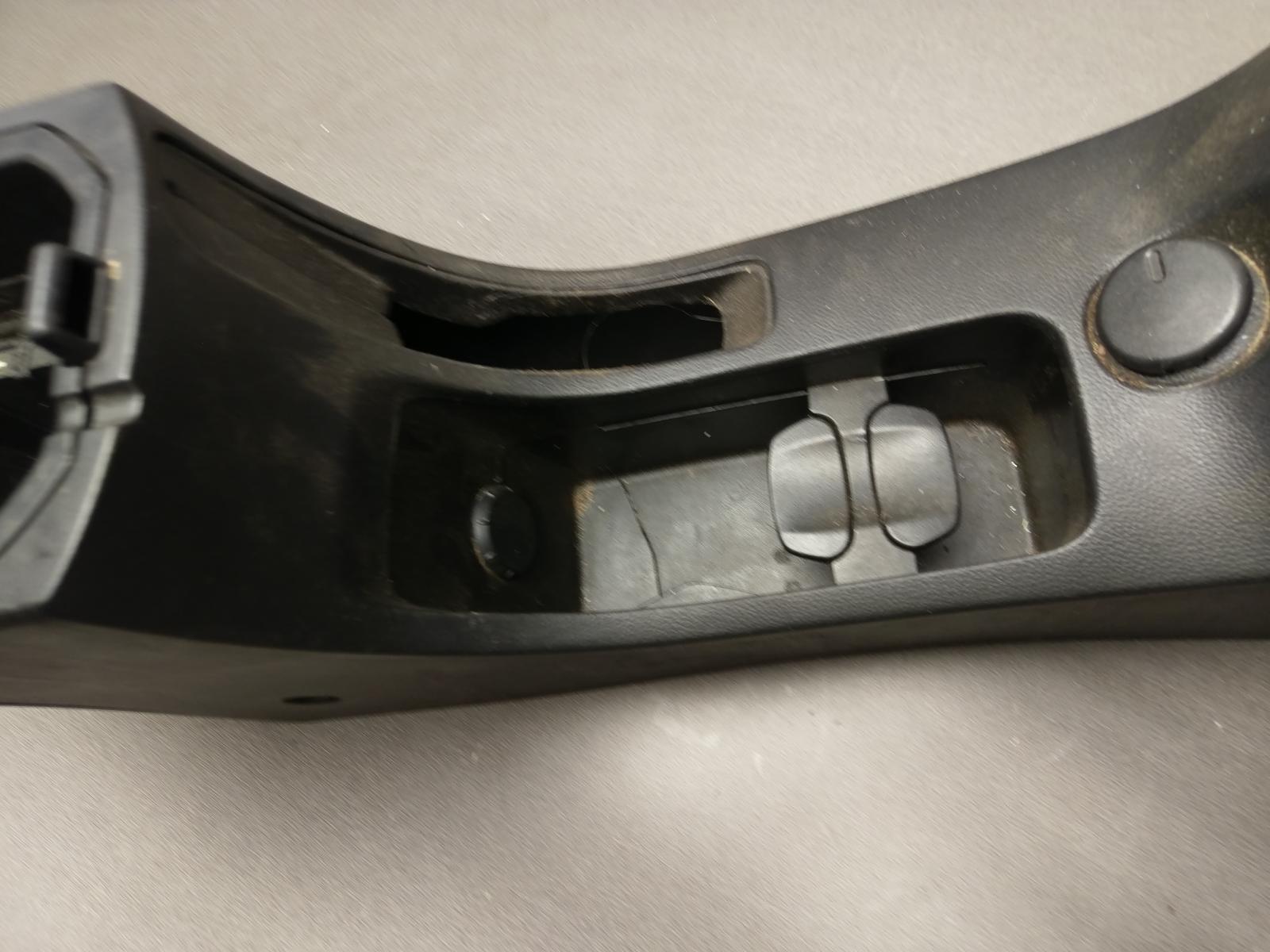 View Auto part Console Holden Cruze 2010
