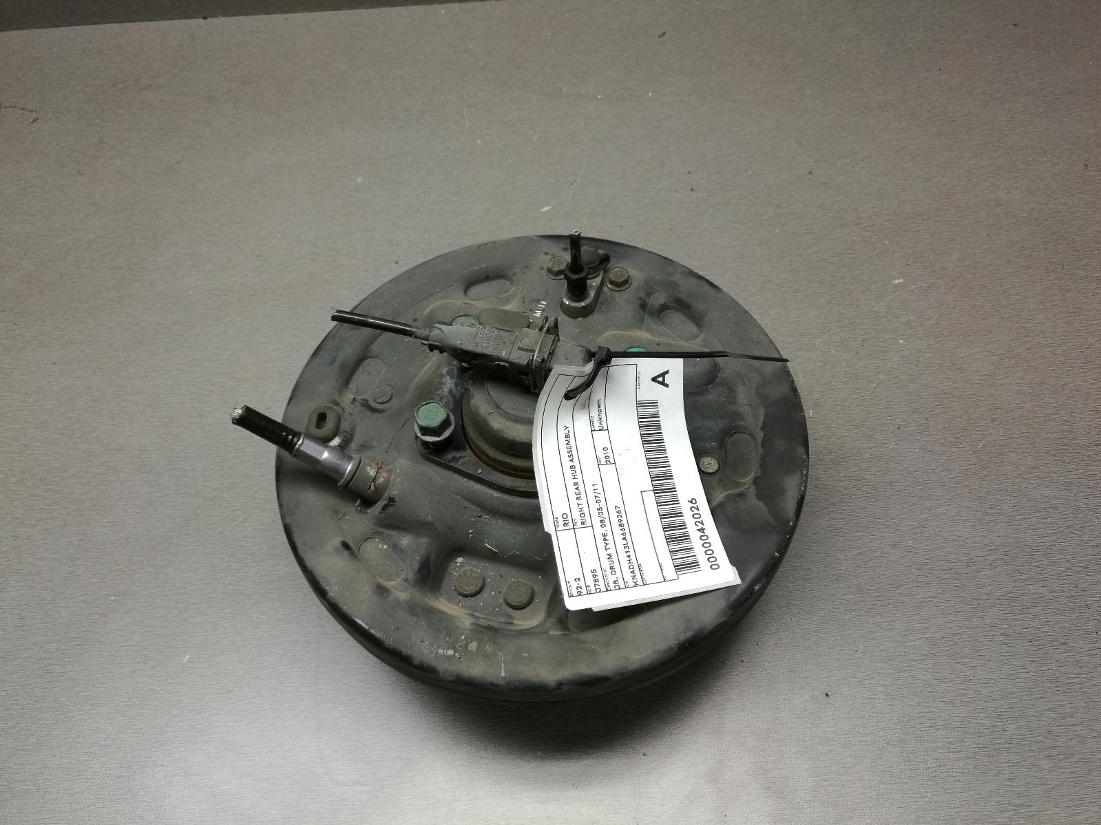 2010 Kia Rio Right Rear Hub Assembly View Auto part Right Rear Hub Assembly Kia Rio 2010