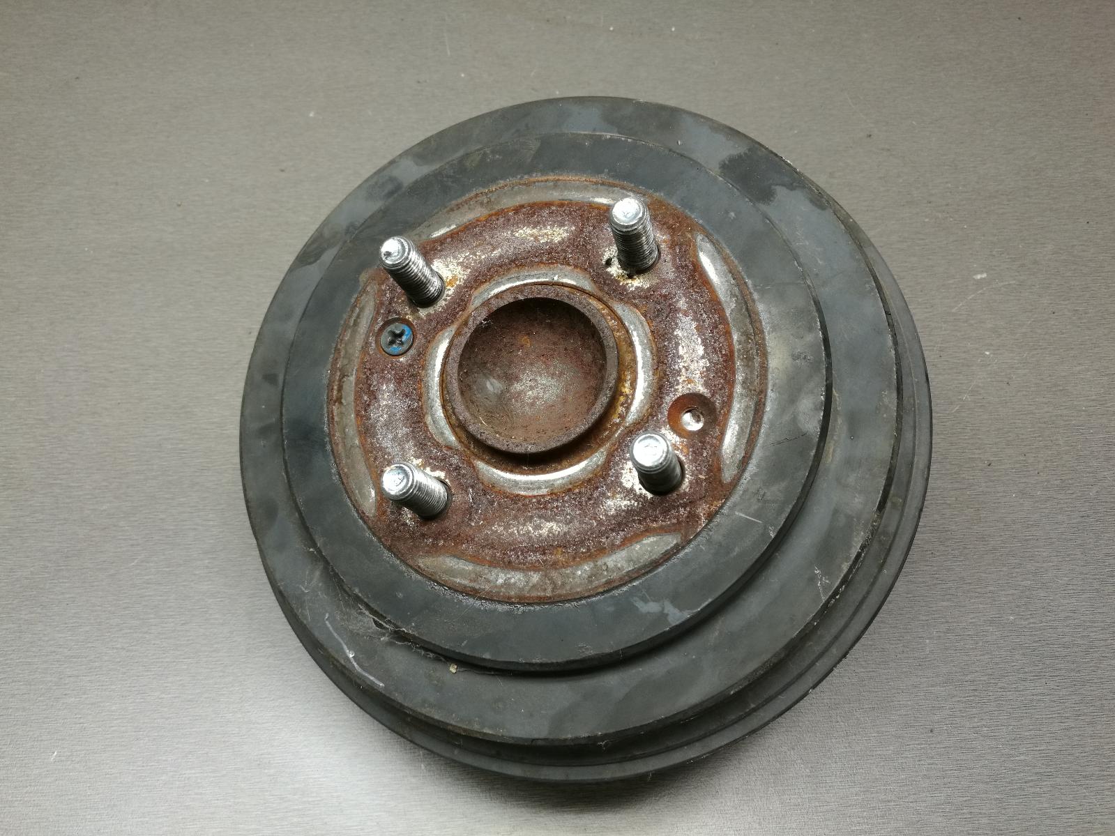 2010 Kia Rio Right Rear Hub Assembly View Auto part Right Rear Hub Assembly Kia Rio 2010