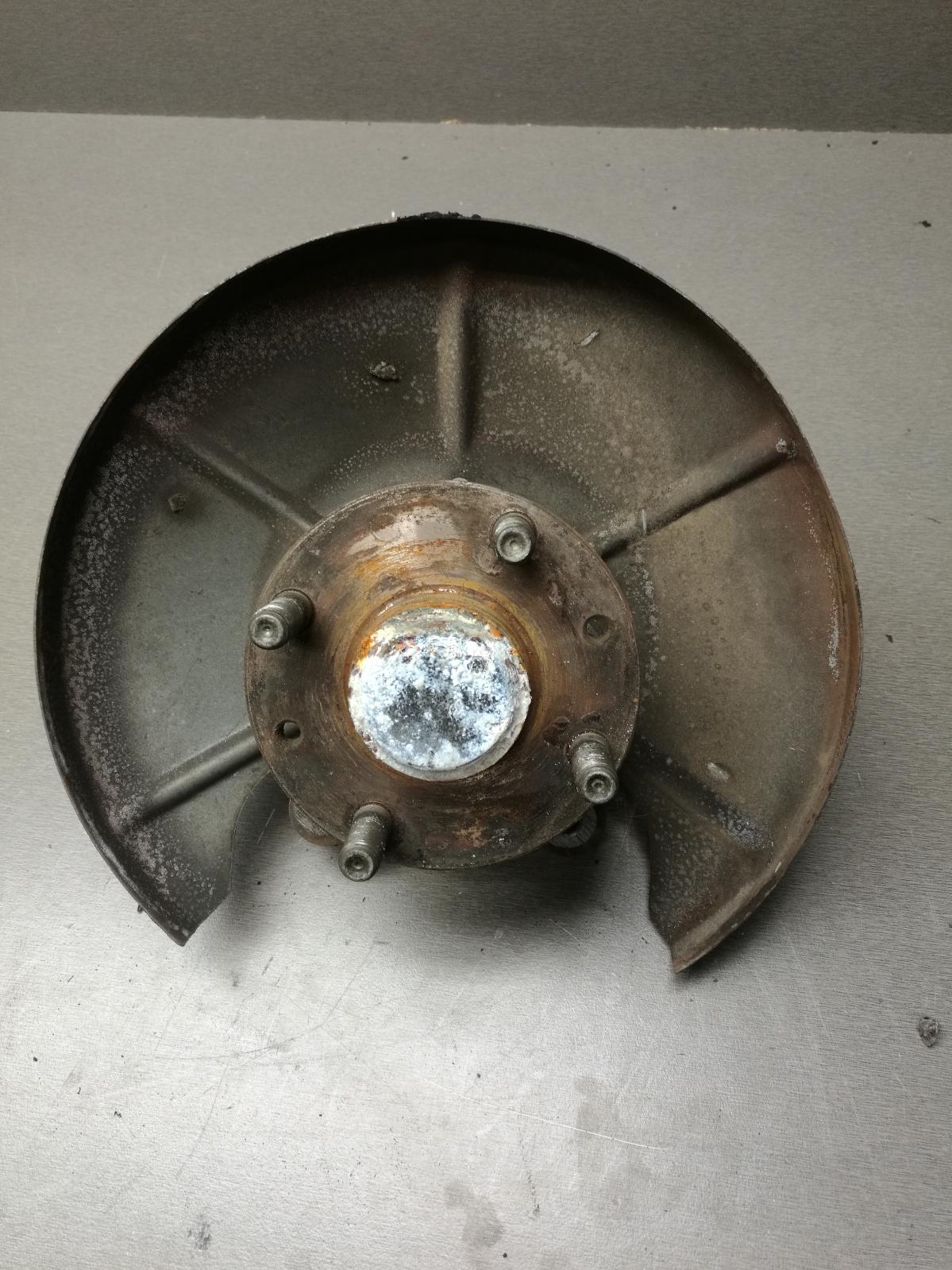 1996 Mazda Astina Right Rear Hub Assembly View Auto part Right Rear Hub Assembly Mazda Astina 1996