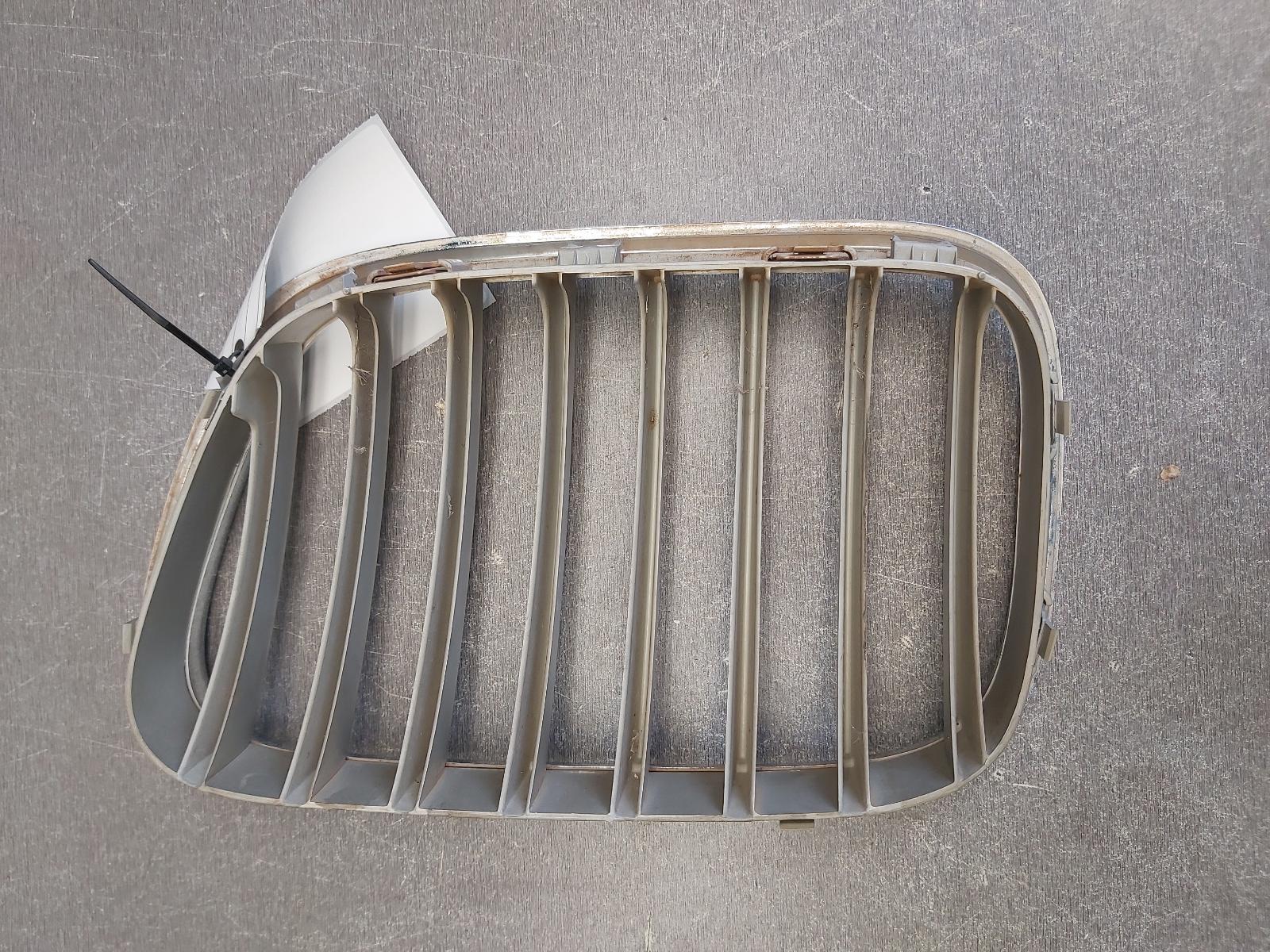 2005 Bmw X5 Grille View Auto part Grille Bmw X5 2005