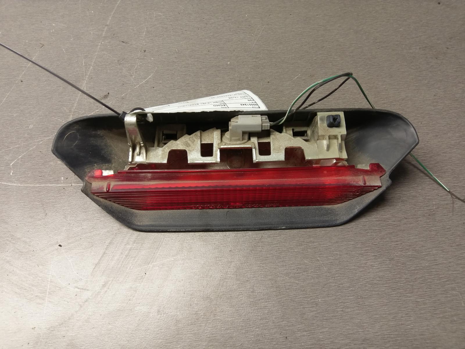 View Auto part High Level Stoplight Toyota Echo 1999
