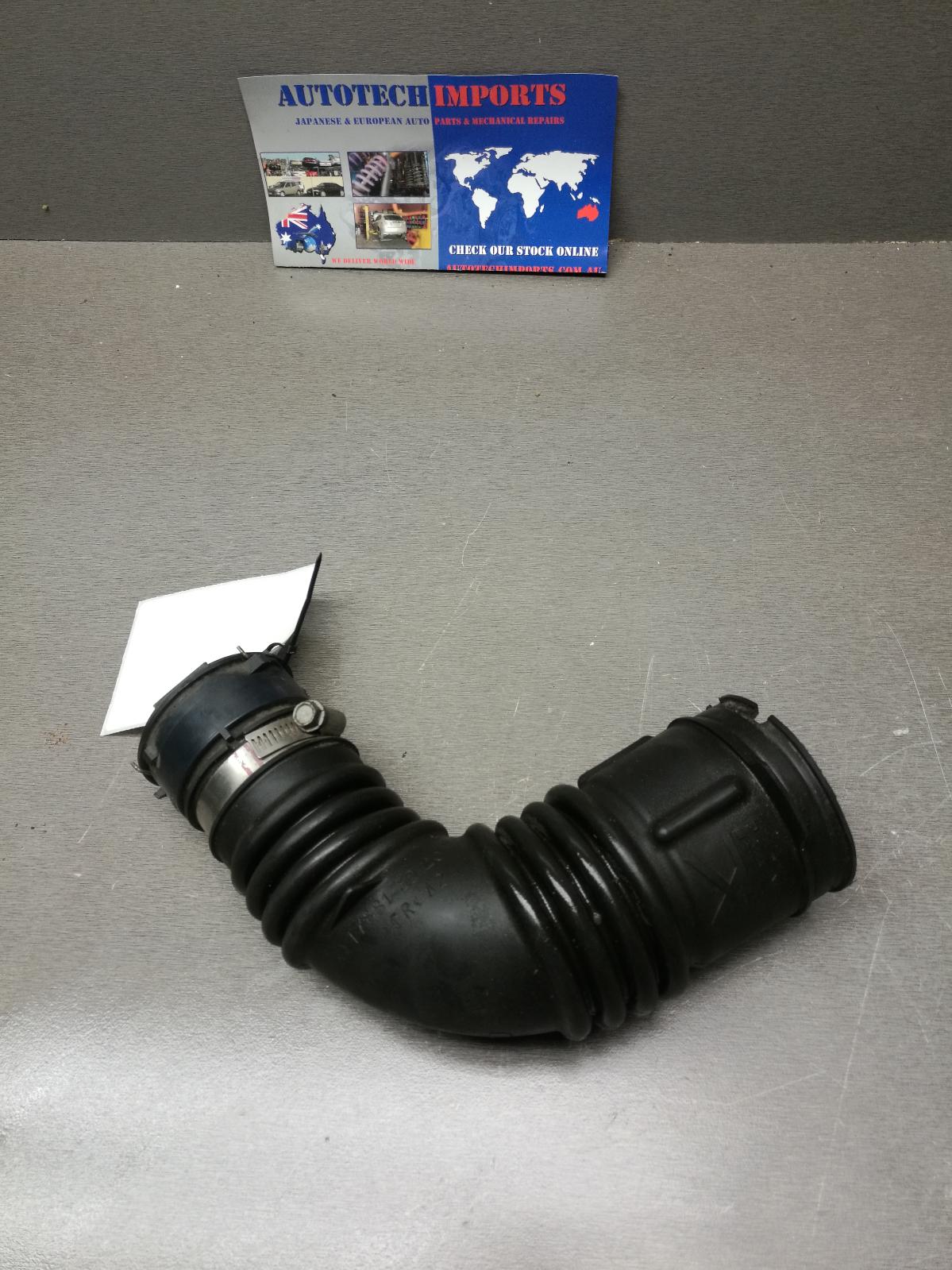 2010 Toyota Hiace Air Cleaner Duct/Hos View Auto part Air Cleaner Duct/Hos Toyota Hiace 2010