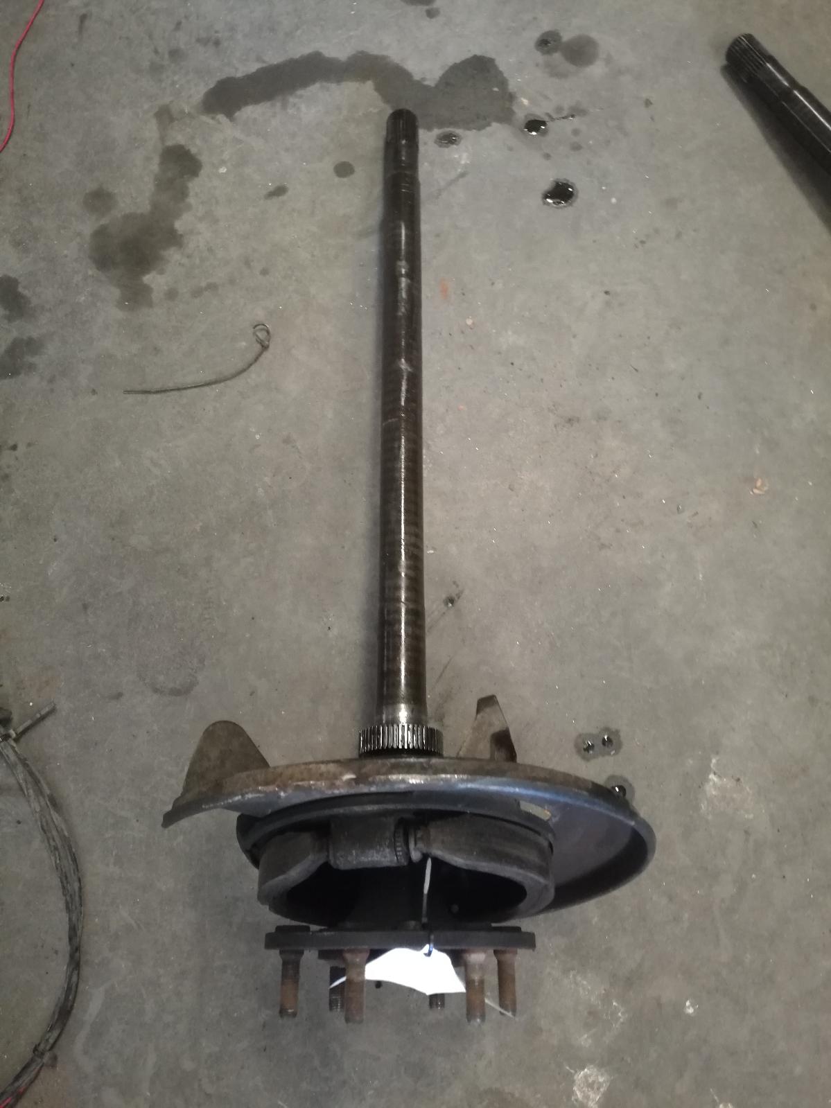 View Auto part Axle Daewoo Musso 2000
