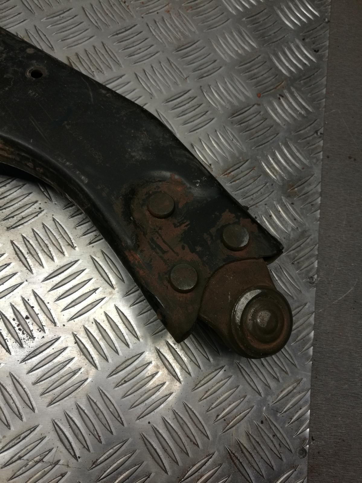View Auto part Left Front Lower Control Arm Ford Focus 2009