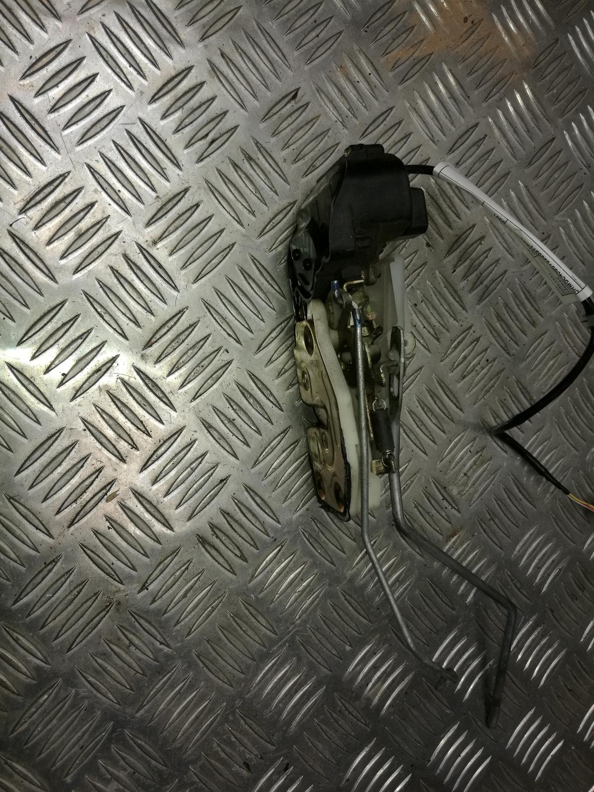 View Auto part Door/Boot/Gate Lock Honda Integra 2001