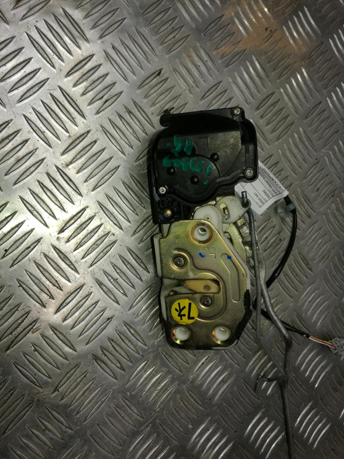 View Auto part Door/Boot/Gate Lock Honda Integra 2001