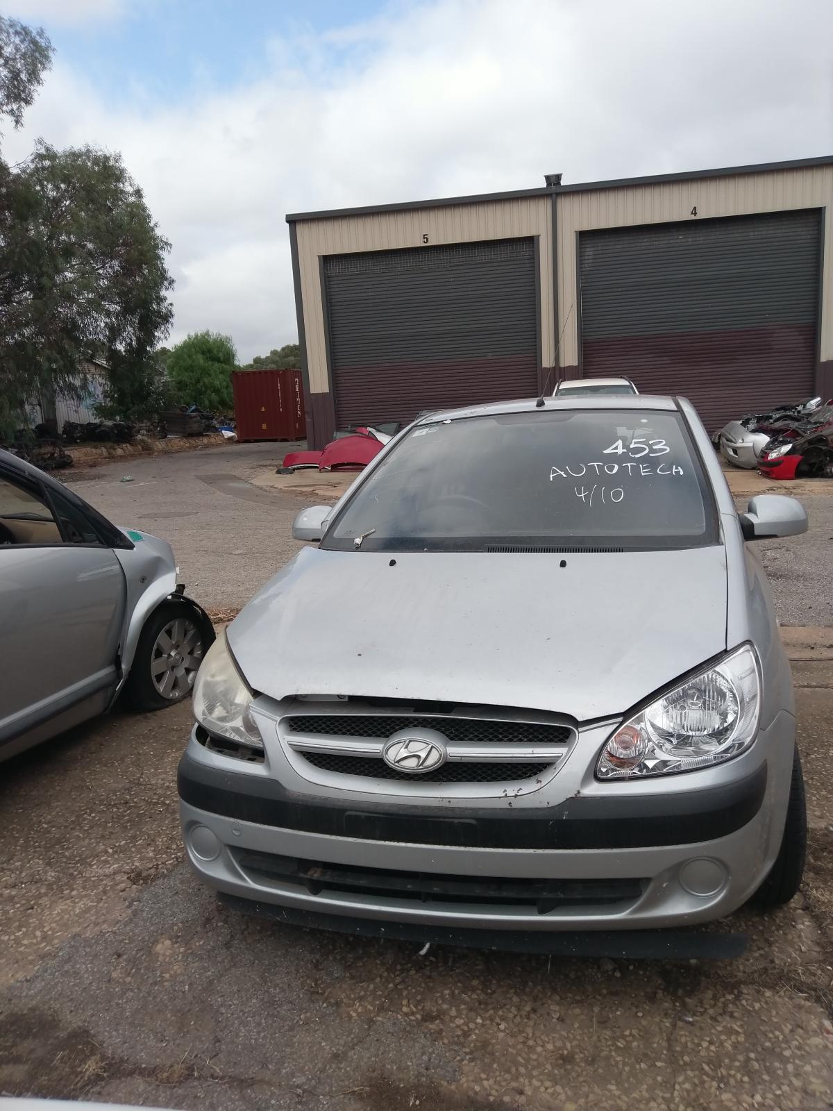 2008 Hyundai Getz Door Handle View Auto part Door Handle Hyundai Getz 2008
