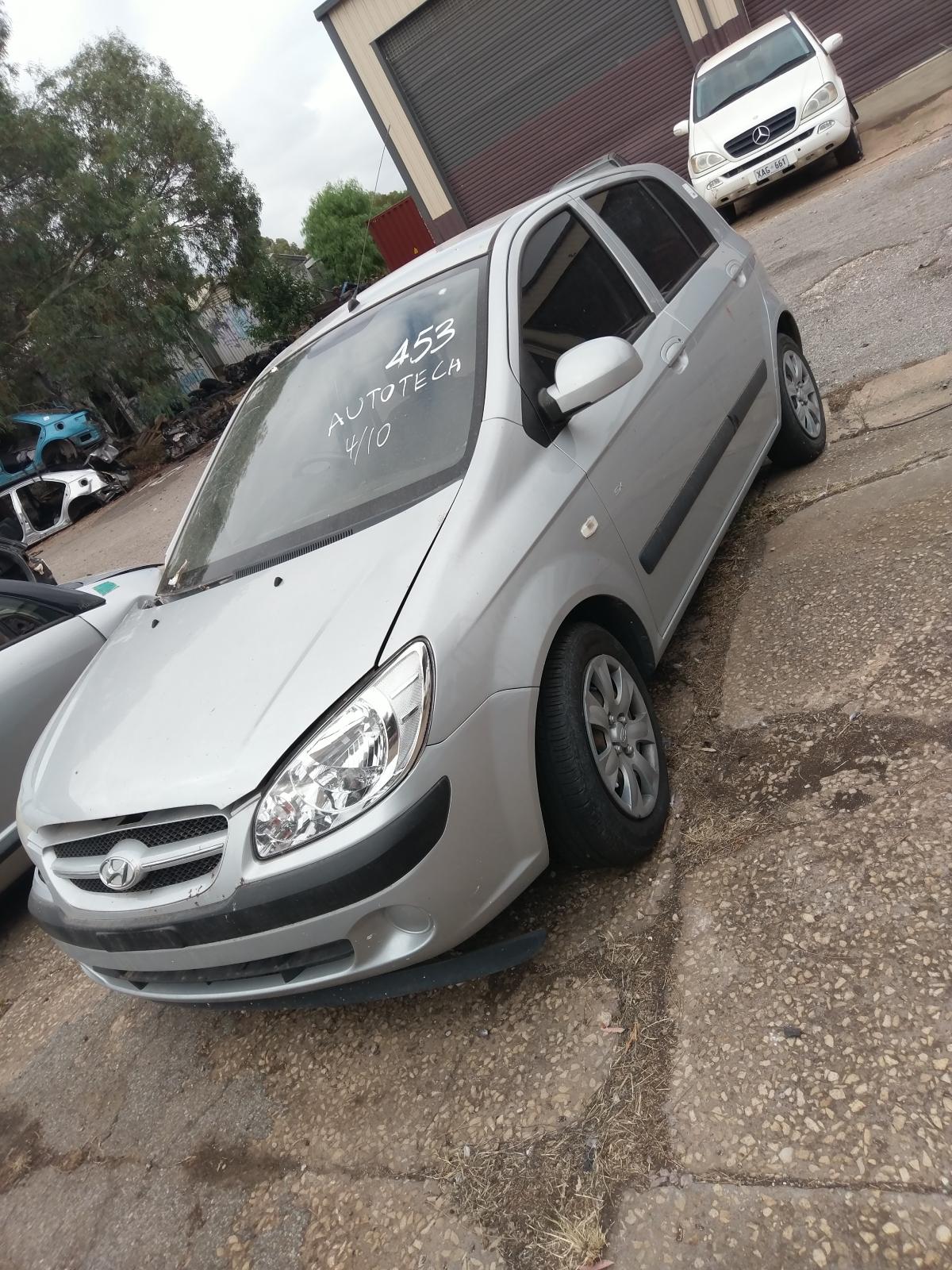 2008 Hyundai Getz Door Handle View Auto part Door Handle Hyundai Getz 2008