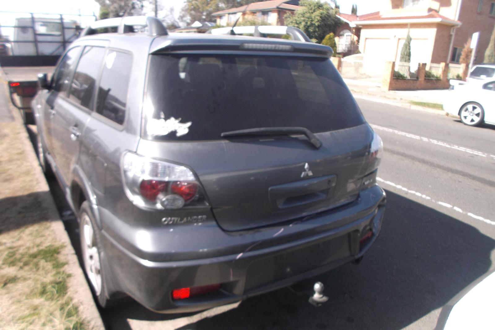 View Auto part Right Front Strut Mitsubishi Outlander 2005