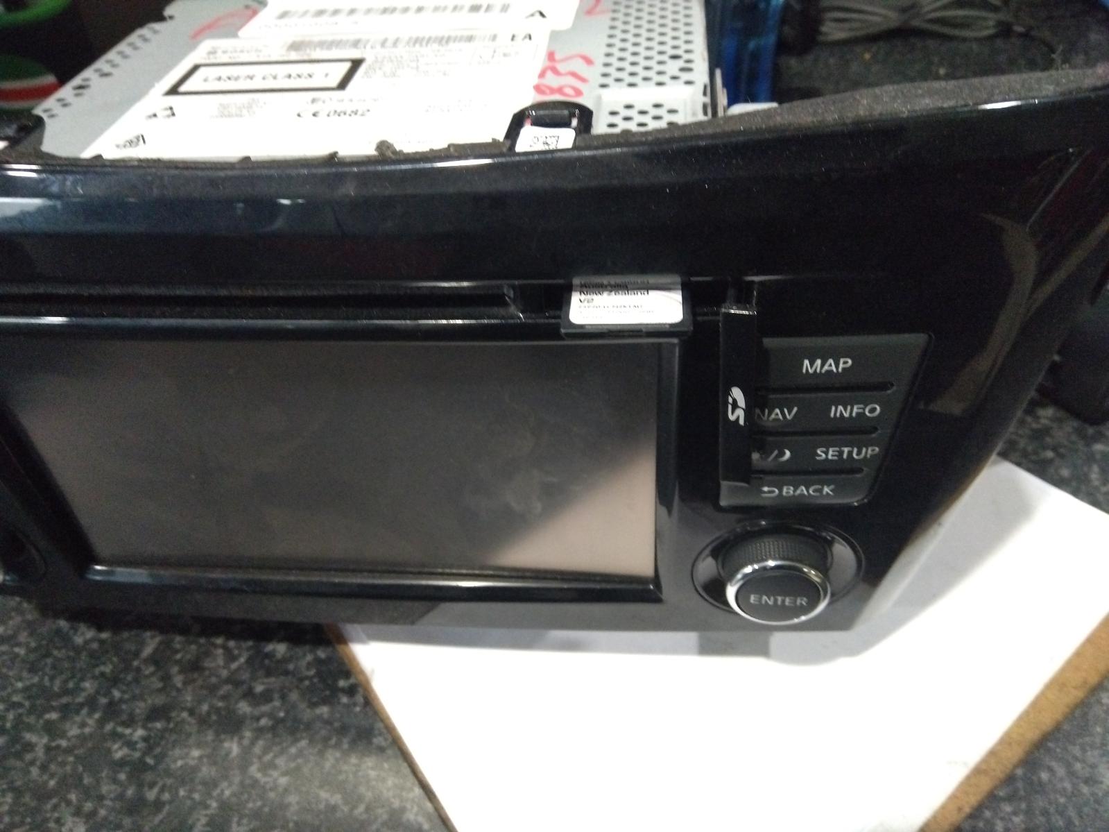 2015 Nissan Xtrail Radio/Cd/Dvd/Sat/Tv View Auto part Radio/Cd/Dvd/Sat/Tv Nissan Xtrail 2015