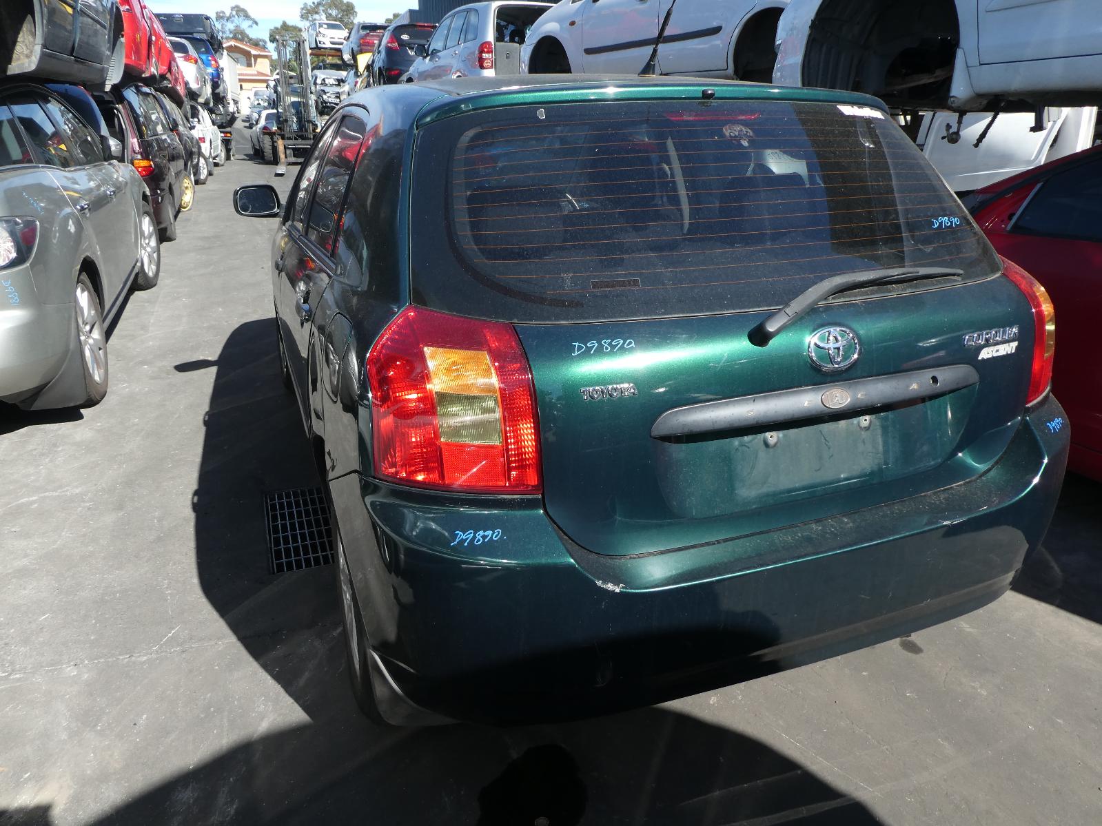 View Auto part 2nd Seat (Rear Seat) Toyota Corolla 2001