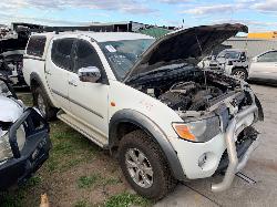 View Auto part Engine Mitsubishi Triton 2008