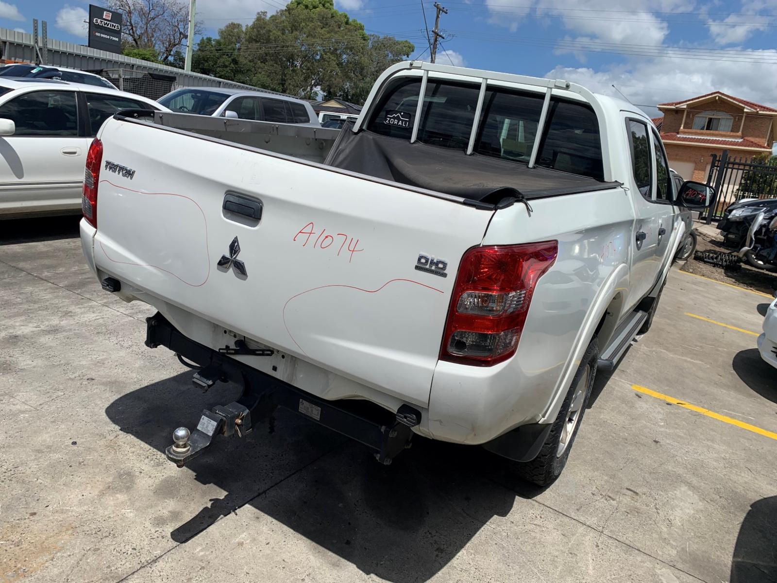 Airbag Module/Sensor Triton Mitsubishi 2015