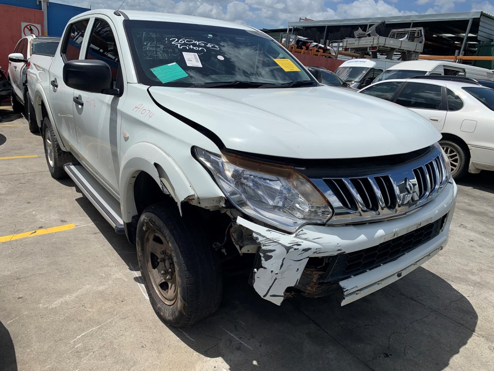 Airbag Module/Sensor Triton Mitsubishi 2015