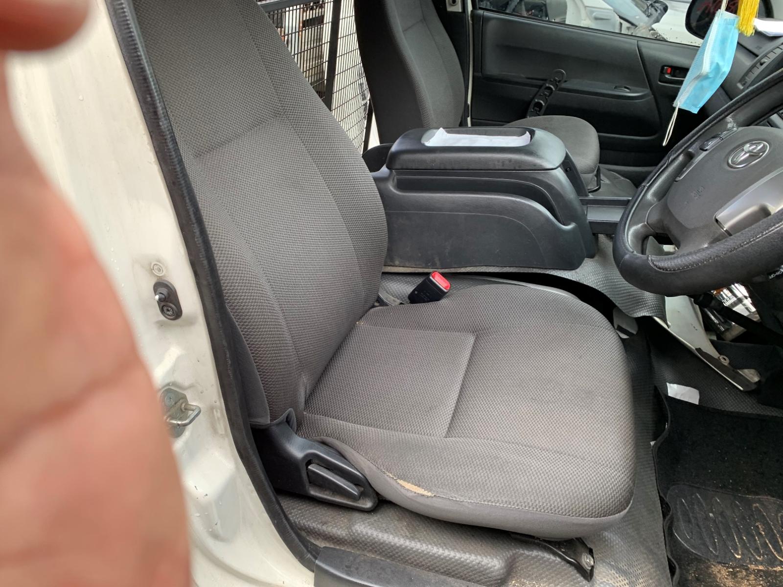 View Auto part Right Rear Door Sliding Toyota Hiace 2015