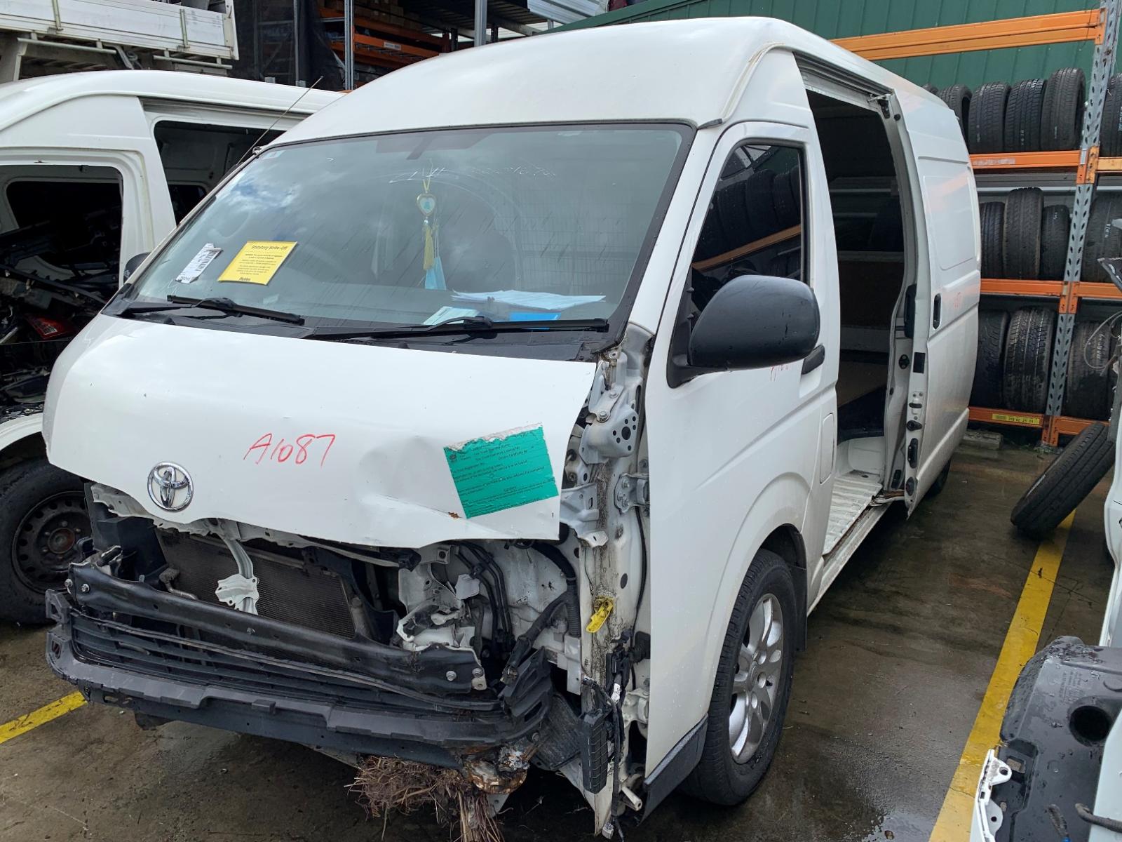 View Auto part Right Rear Door Sliding Toyota Hiace 2015